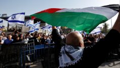 Pochod židovských nacionalistů Jeruzalémem provázejí střety s Palestinci a izraelskou policií
