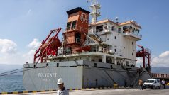 Nákladní loď Polarnet plující pod tureckou vlajkou a vezoucí ukrajinské obilí doráží do cílové destinace.Tím byla dokončena první zásilka od obnovení vývozu z Ukrajiny, v přístavu Safiport Derince v Izmitském zálivu v turecké provincii Kocaeli 8. srpna 2022.