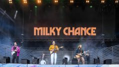 Německá kapela Milky Chance na koncertě v Berlíně, 24. září 2022
