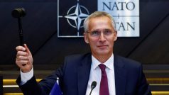 Generální tajemník NATO Jens Stoltenberg na čtvrtečním jednání ministrů obrany Severoatlantické aliance