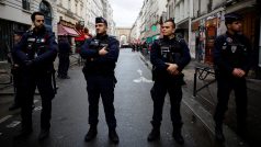 Při střelbě v centru Paříže zemřeli tři lidé, další tři byli zraněni
