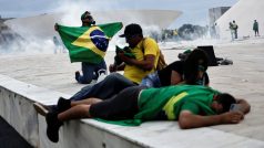 Příznivci exprezidenta Jaira Bolsonara se v hlavním městě Brasília střetli s policií