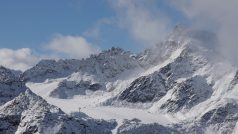 Ledovec Pitztal v rakouských Alpách