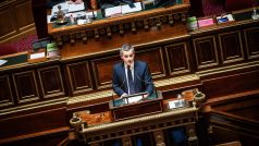 Francouzský senát se zabývá návrhem nového imigračního zákona