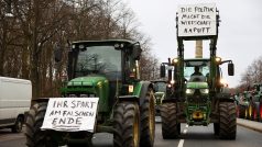 Němečtí farmáři protestují proti vládním škrtům