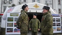 Rekrutační středisko ruské armády v Rostově na Donu v době tamní vojenské přehlídky