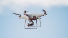 Policie využívá ke sledování drony (ilustrační foto)