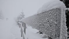 Počasí, zima, sníh, mlha (ilustrační foto)