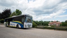 Nový autobus firmy Iveco přestavěla za tři měsíce na zdravotnické zařízení firma Royax.