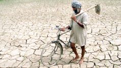 Sebevraždy farmářů, kteří se kvůli suchu dostávají do potíží a nezvládají platit dluhy, se v Indii stávají stále závažnějším problémem.