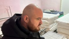 Čeští dobrovolníci pomohli dodat zubní poliklinice v Donbasu potřebné vybavení