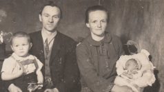 Nacisté obě malé děti poslali na převýchovu do Německa