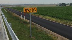 Značení dálnice D11