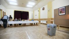 Volební místnost ve Šťáhlavicích se stejně jako po celé zemi uzavře v sobotu ve 14.00