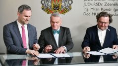 Spolu, Piráti a STAN podepsali v Praze koaliční smlouvu