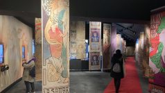 Výstava Alfonse Muchy v Paříži nazvaná Věčný Mucha