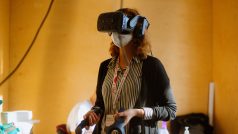 Zájemci si mohli zkusit, jaké to je pohybovat se ve virtuální realitě