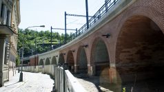 Nově opravený Negrelliho viadukt