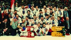 Hokejisté se zlatými medailemi z Nagana 1998