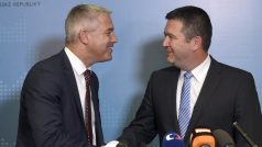 Ministr vnitra Jan Hamáček (ČSSD) s britským ministrem pro brexit Stephenem Barclayem.