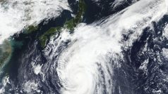 Bouře má v sobotu nejcitelněji zasáhnout na ostrově Honšú.