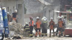 V Koryčanech na Kroměřížsku vybuchl plyn. Exploze zdevastovala rodinný dům, zemřely při ní dva dobrovolní hasiči