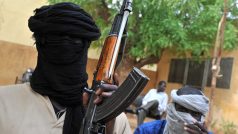 Islámští radikálové z Burkiny Faso se přidávají k ozbrojenému povstání islamistů v Mali (archivní snímek z roku 2012). Dnes už má Burkina Faso i &quot;vlastní&quot; džihádisty: říkají si Ansarul Islam neboli Obránci islámu.