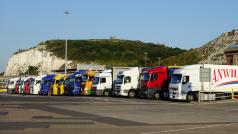 kamiony v Doveru (ilustrační foto)