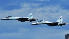 Moderní stíhací letouny Su-35 v Rusku zakoupila dosud jen Čína, dodávka Indonésii se zatím neuskutečnila kvůli americkým sankcím
