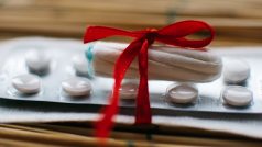 Skotsko bude první zemí, která poskytne všem ženám bezplatný přístup k menstruačním potřebám zdarma
