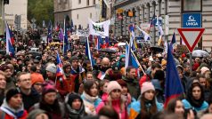 Pochod na podporu demokracie nazvaný ČR stojí na straně napadené Ukrajiny
