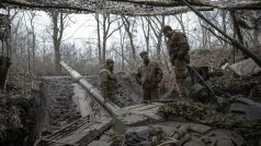 Ukrajinští vojáci na bojové linii