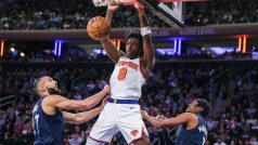 Basketbalisté New Yorku poprvé v NBA nasadili novou posilu z Toronta O.G. Anunobyho a také díky jeho 17 bodům a šesti doskokům porazili Minnesotu 112:106