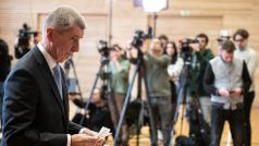 Andrej Babiš na tiskové konferenci, kterou uspořádal po vynesení osvobozujícího verdiktu v kauze Čapí hnízdo