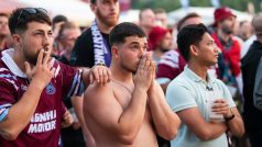 Fanoušci West Hamu na Letenské pláni