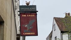 The Eagle v centru Cambridge je pod památkovou ochranou
