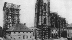 Katedrála sv. Víta na archivním snímku (přibližně rok 1887)