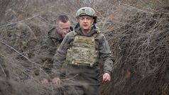 Ukrajinský prezident Volodymyr Zelenskyj navštívil frontovou linii na východě země (duben 2021)