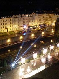 Karlovy Vary v noci