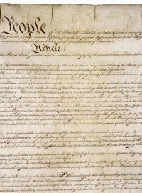 První strana americké ústavy - originální dokument