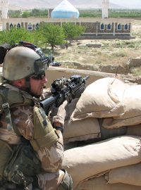 Vojenské pozorovací stanoviště v jižním Afghánistánu