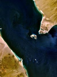 Průliv Bab-al-Mandab odděluje Africký roh od Arabského poloostrova
