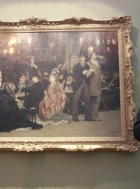 Repinův obraz ‚Pařížská kavárna‘ během londýnské aukce