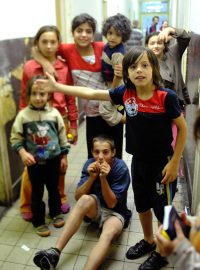 Romské děti z městské ubytovny ve Varnsdorfu