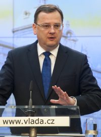 Tripartita projednává vládní úspory a reformy, Petr Nečas