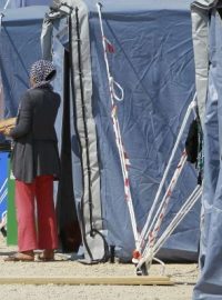 Nouzové stany v Medolla nedaleko Modeny určené lidem postiženým zemětřesením