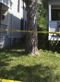 Policie dál pátrá v okolí domu v Clevelandu, kde objevila hrůzný nález