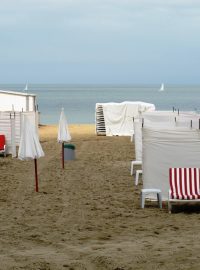 Pláž v belgickém luxusním letovisku Knokke