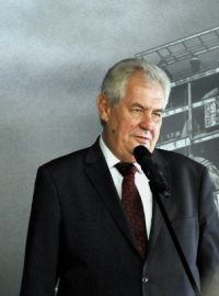 Prezident Miloš Zeman dnes besedoval v Dolní oblasti Vítkovic v Ostravě v rámci své návštěvy Moravskoslezského kraje