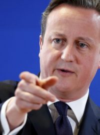 David Cameron nechce podcenit imigraci Rumunů a Bulharů